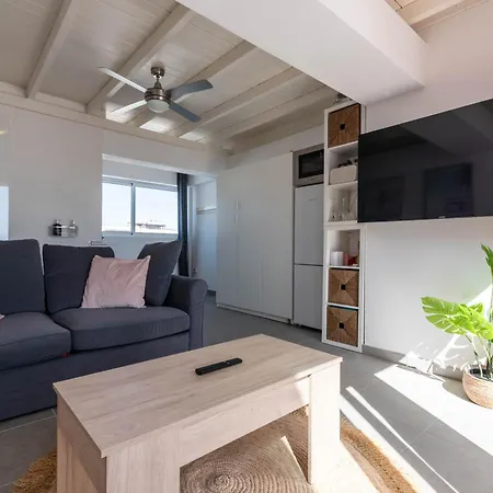 Cozy For Solo Traveller Or Young Couple With Stunning View To The Ocean Дом отдыха Коральео