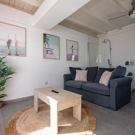 Cozy For Solo Traveller Or Young Couple With Stunning View To The Ocean Ferienhaus *