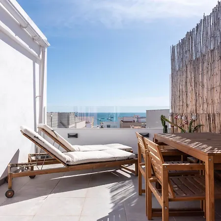 Cozy For Solo Traveller Or Young Couple With Stunning View To The Ocean Corralejo